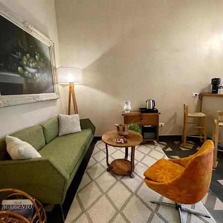 Maison Yolo - Slow Living Sicily Appartement *